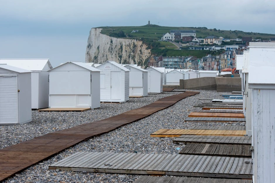 Schéma architektury API propojující různé služby.